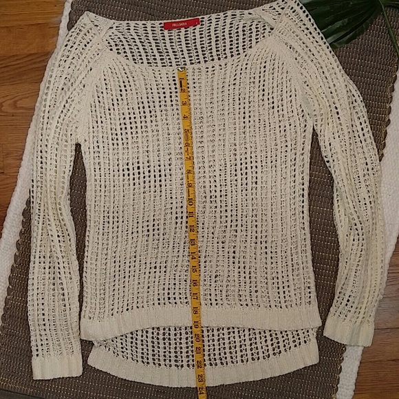 Modcloth Freeloader Ivory Sweater size small EUC - Picture 7 of 7